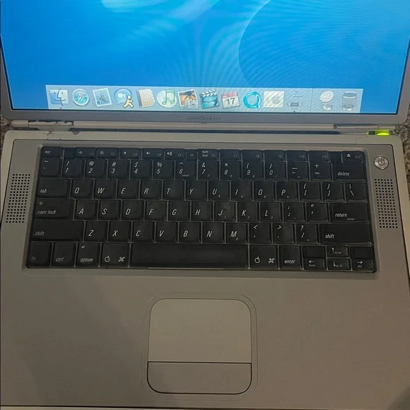 Apple π PowerBook G4 Laptop - Picture 6 of 13
